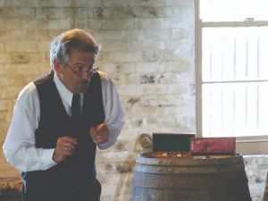 Tipples and Tales - VIC Tourism